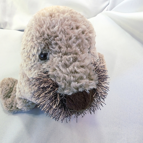 Douglas Walrus Plush Thule Greenland Bandana Silky Soft Brown Frosted 16 Inch - Picture 2 of 11